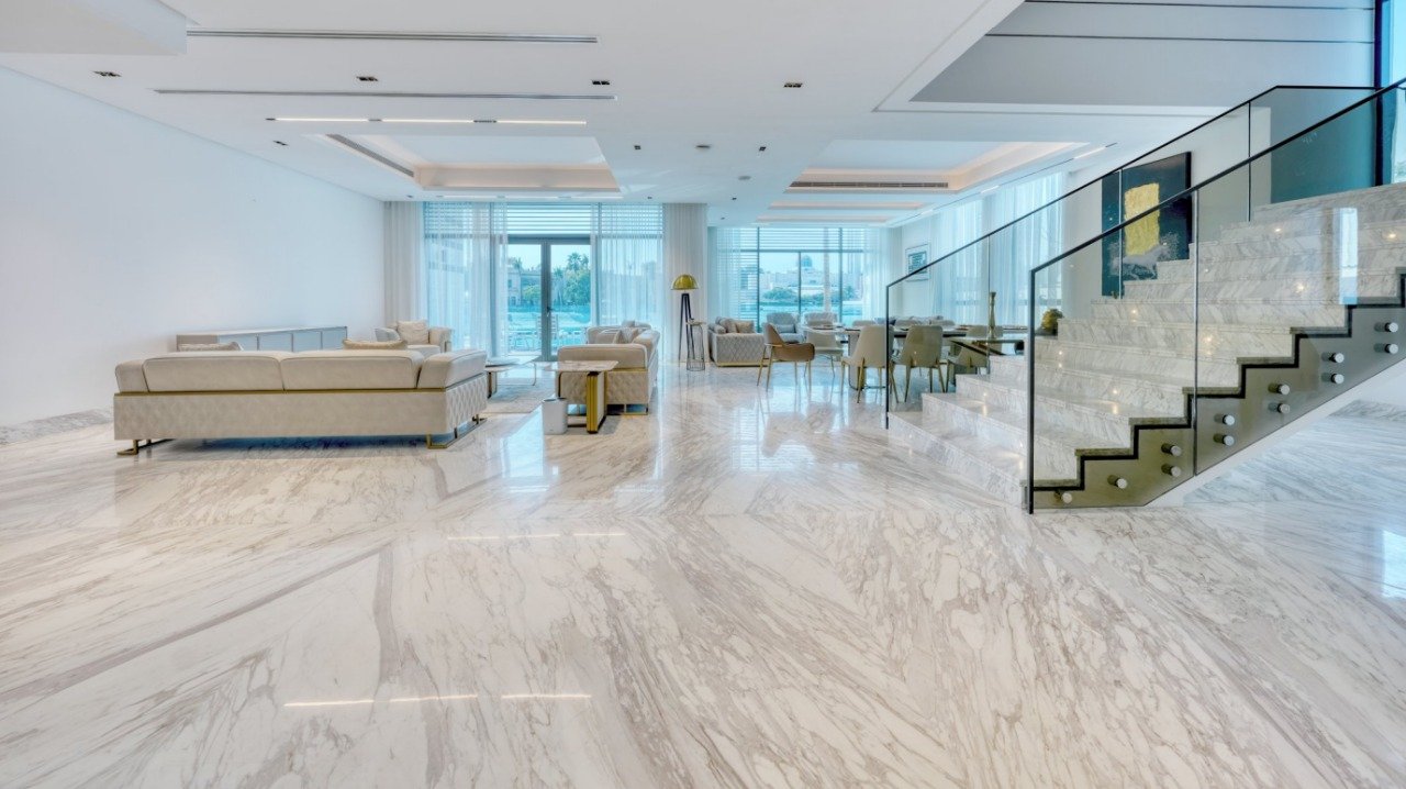 7 Bedroom Villa at Palm Jumeirah full screen image