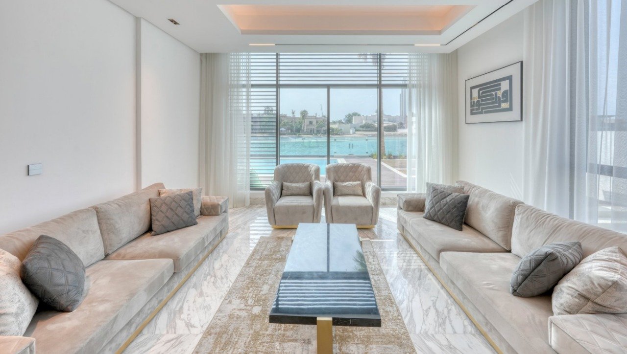 7 Bedroom Villa at Palm Jumeirah full screen image