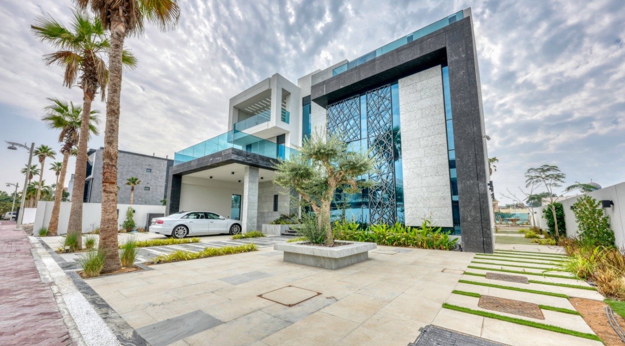 7 Bedroom Villa at Palm Jumeirah