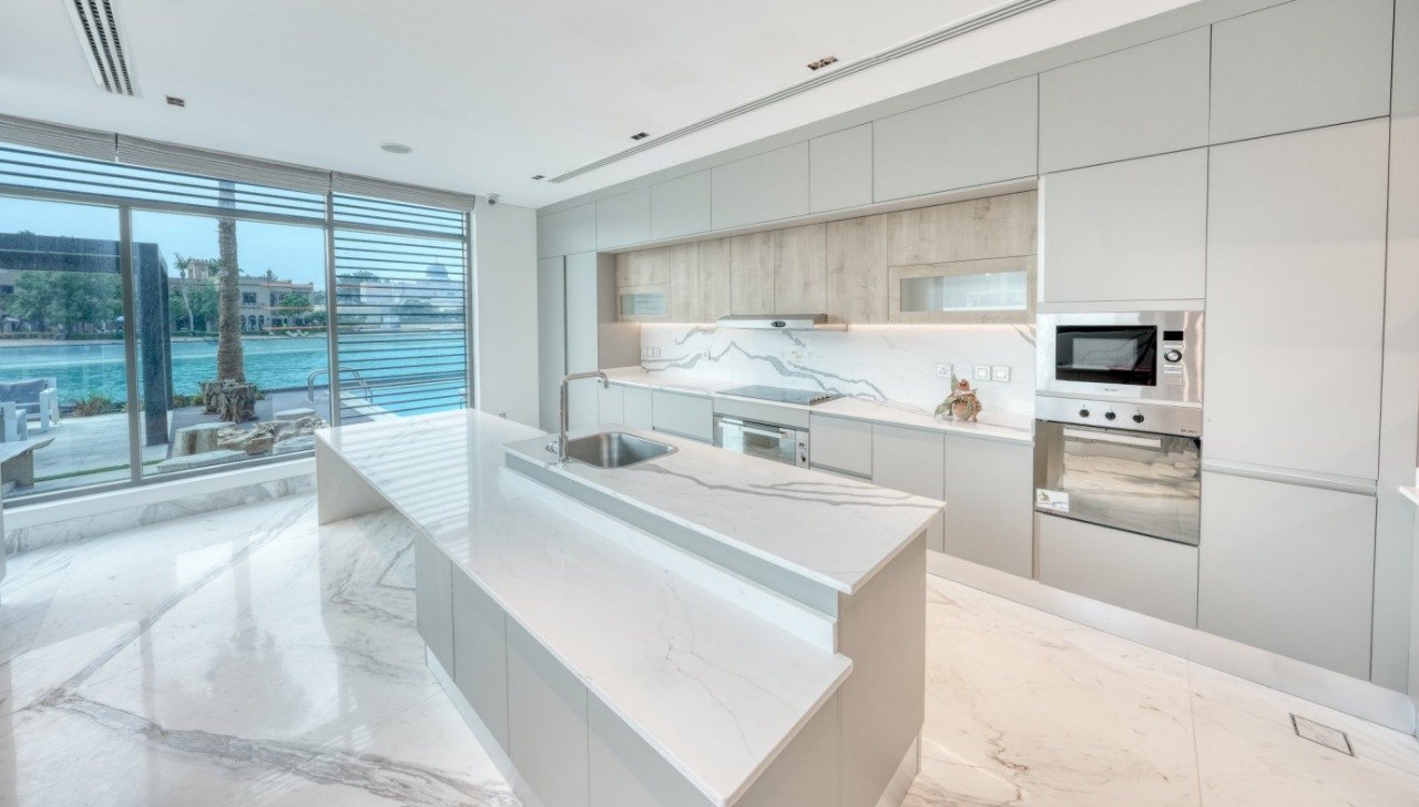 7 Bedroom Villa at Palm Jumeirah gallery image