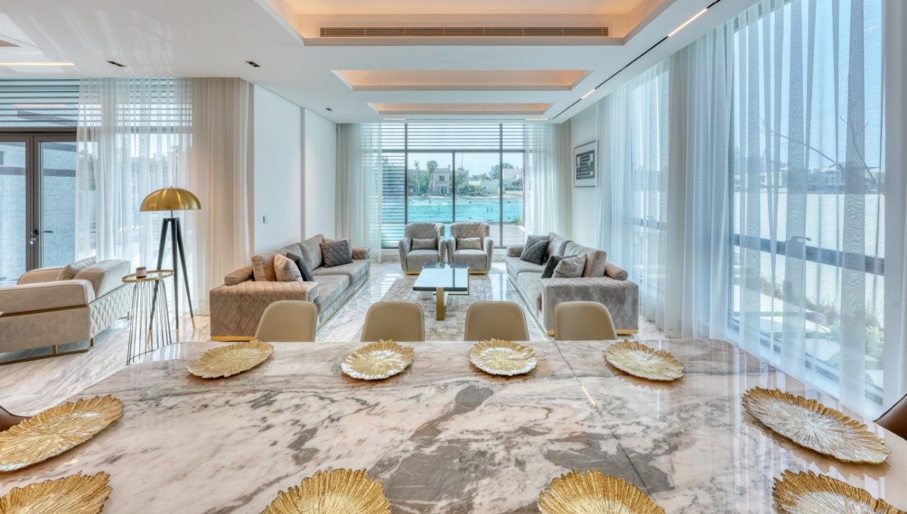7 Bedroom Villa at Palm Jumeirah gallery image