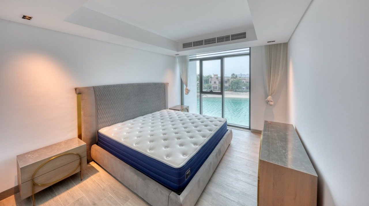 7 Bedroom Villa at Palm Jumeirah full screen image